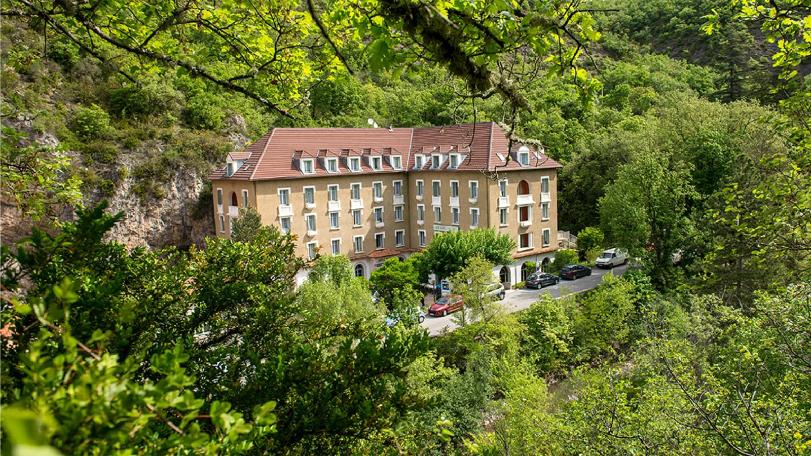 Hotel Le Richelme in the Vallon des Eaux Chaudes in Digne-les-Bains