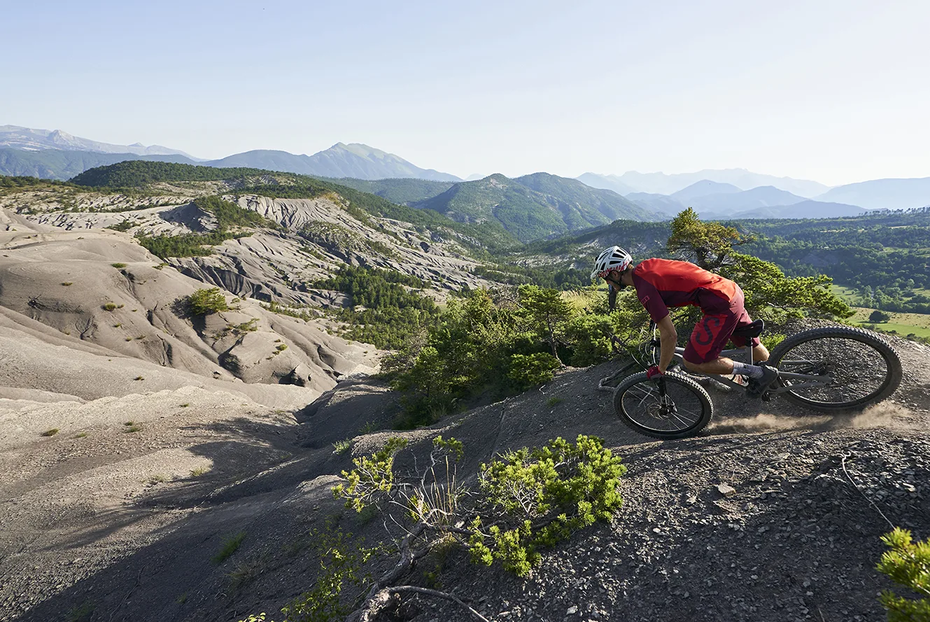 VTT dans les Terres Noires