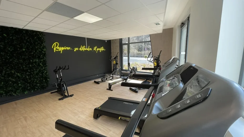 Fitnessstudio im Spa Thermal de Haute Provence