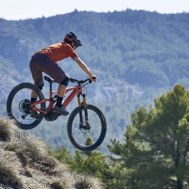 Le Fameux mountain biking stay experience