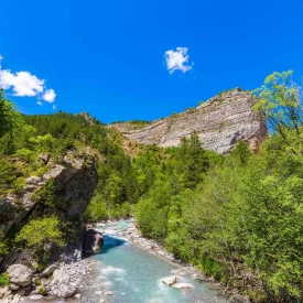 La vallée du Bès, direction les clues de Barles