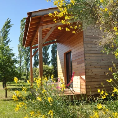 Eco cabane à Volonne Terre du Vanson