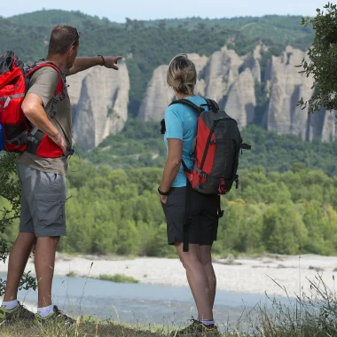 Randonnée avec vue sur les pénitents des Mées UNESCO Géoparc de Haute Provence