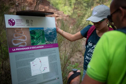 Le vieil Esclangon dans la vallée du Bès