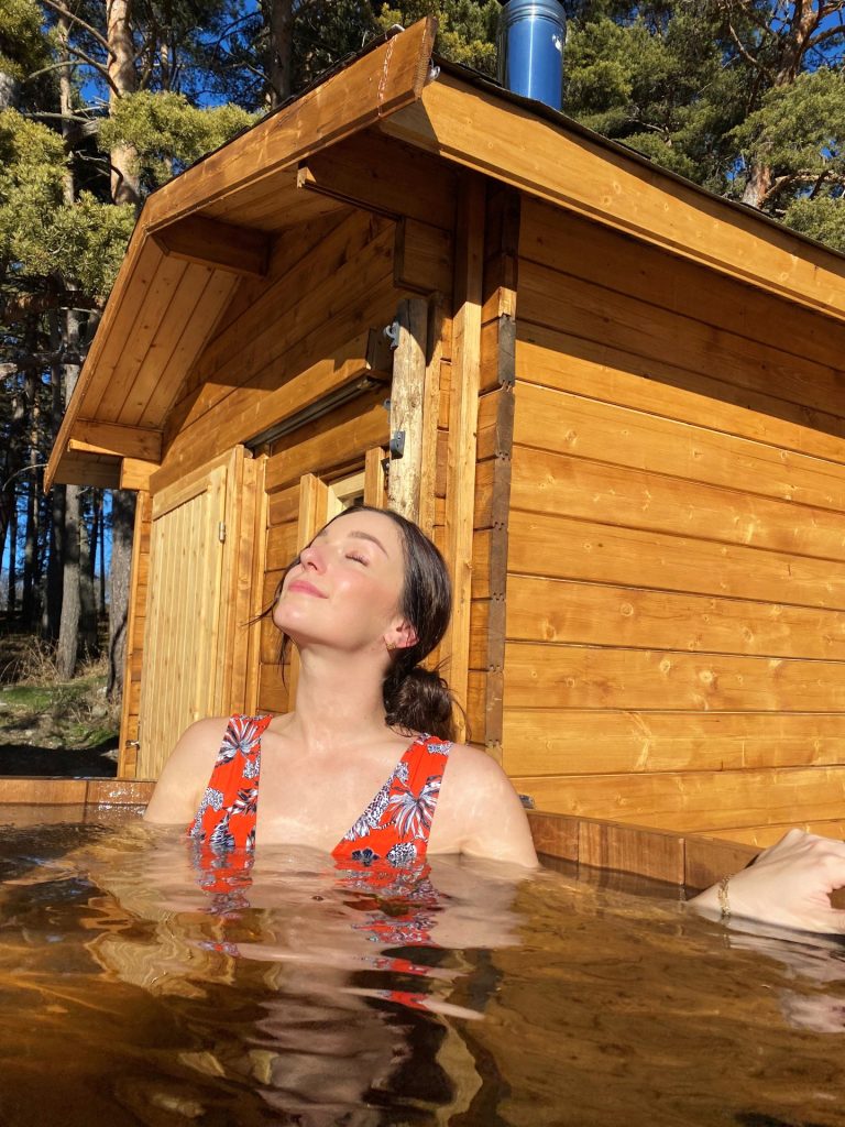 Les Bains des Bois Montclar, bien-être en extérieur dans la foret